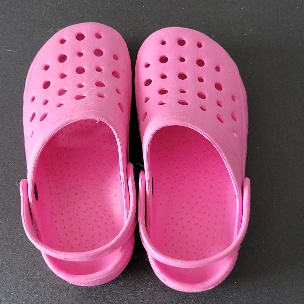 🌷2/$15🌷 Girls Pink Clogs size 13